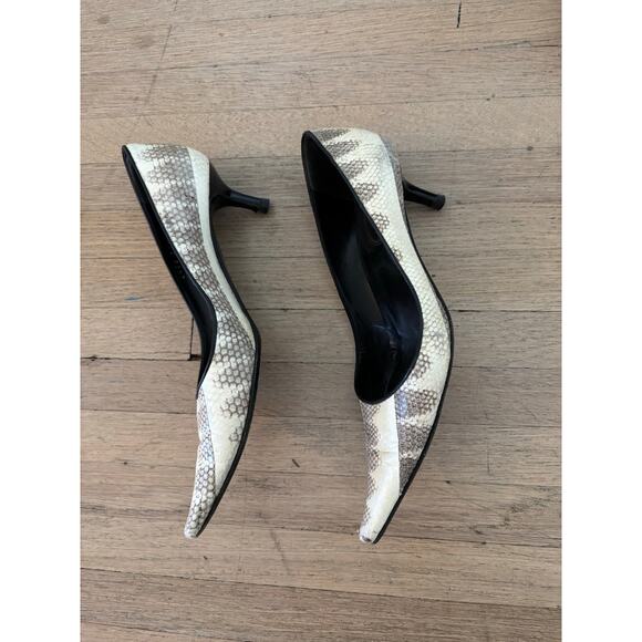 Sergio Rossi Vintage Pointy Snakeskin Slip on Kitten Heels Pumps Size 6 - Picture 3 of 4